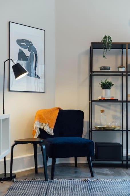 Stylish Stirling Apartment - Free Parking Екстер'єр фото